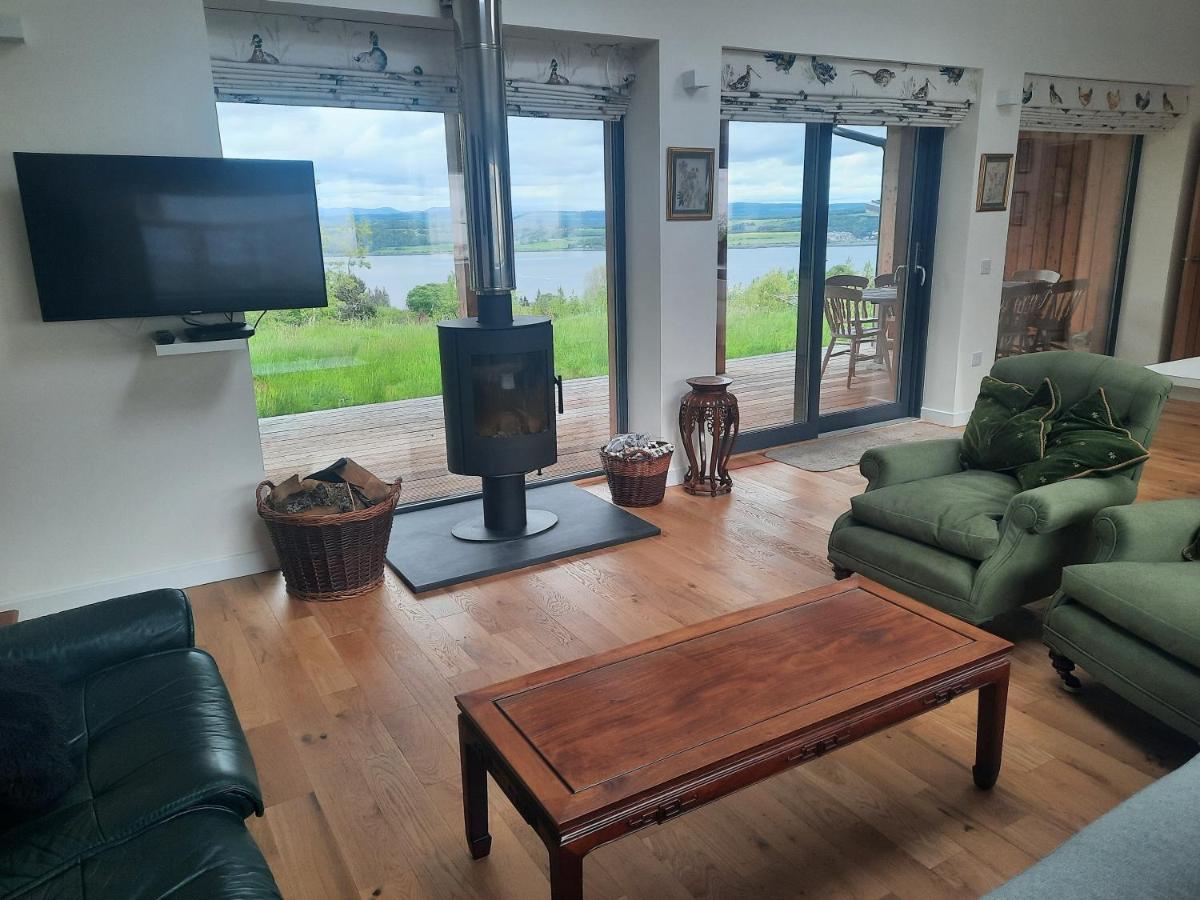 Carnmore Cottage Инвернес Екстериор снимка