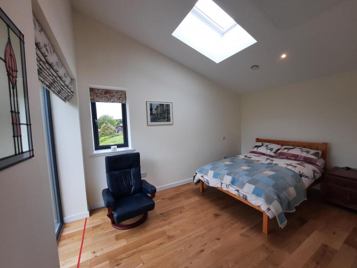Carnmore Cottage Инвернес Екстериор снимка