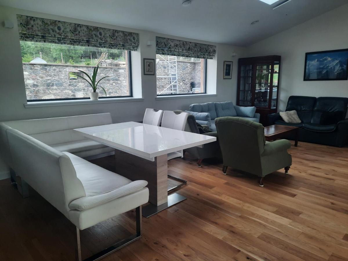 Carnmore Cottage Инвернес Екстериор снимка